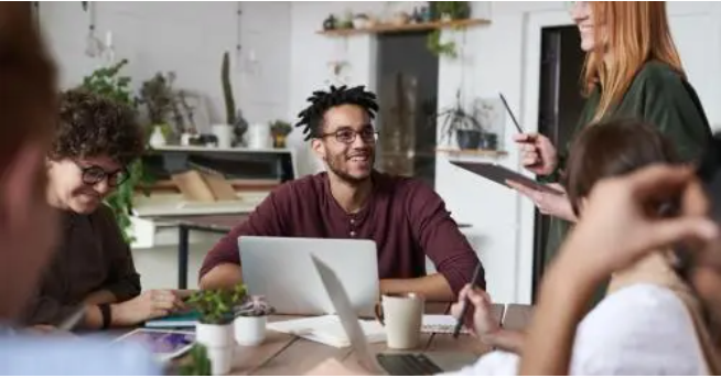 Money Management 101: Tips for Your Kids Entering the Workforce